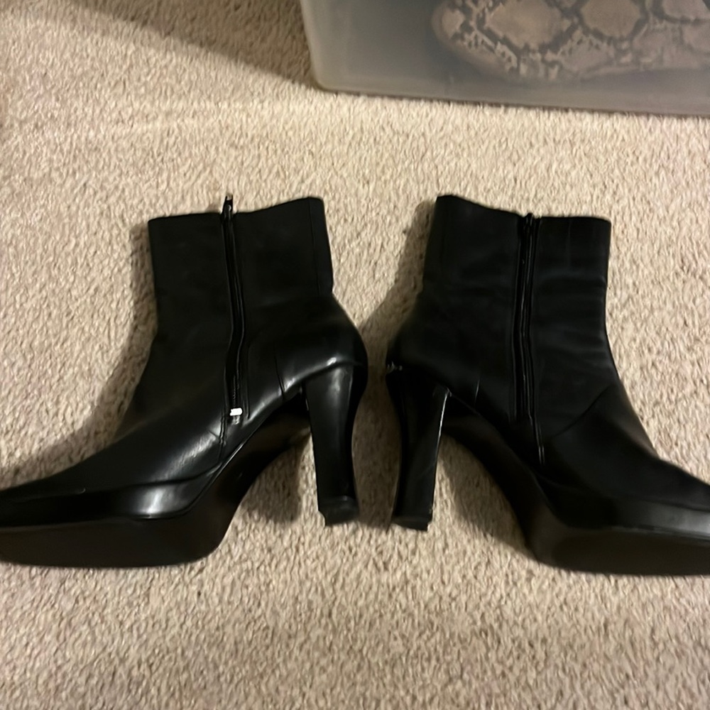 Ankle booties
